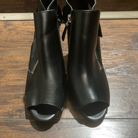 🚫SOLD🚫 - Picture 2 of 4